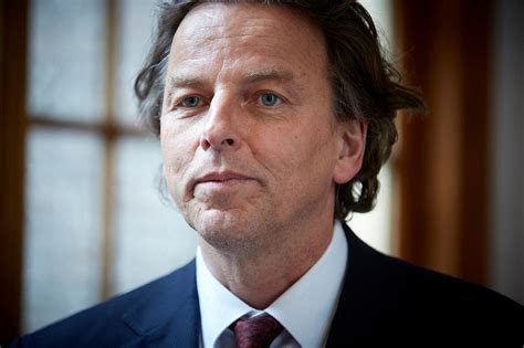 G­a­z­e­t­e­c­i­ ­F­r­e­d­e­r­i­k­e­ ­G­e­e­r­d­i­n­k­,­ ­H­o­l­l­a­n­d­a­ ­D­ı­ş­i­ş­l­e­r­i­ ­B­a­k­a­n­ı­’­n­ı­n­ ­­T­e­h­d­i­d­i­y­l­e­­ ­S­e­r­b­e­s­t­ ­B­ı­r­a­k­ı­l­m­ı­ş­